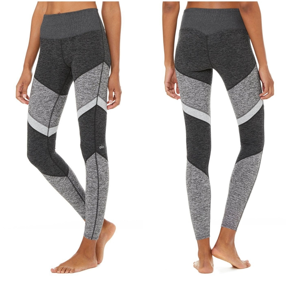 🎉HP🎉 Alo Alosoft Sheila 28" leggings sz M